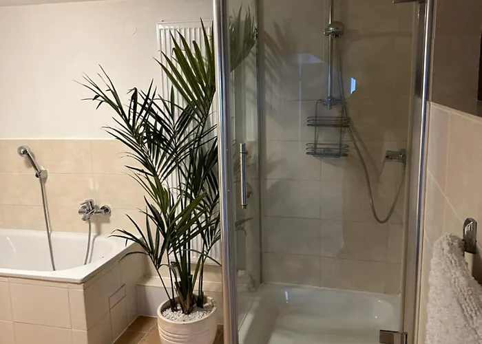 Klassisch Ruhig Und Vertrauensvoll منزل للإقامة